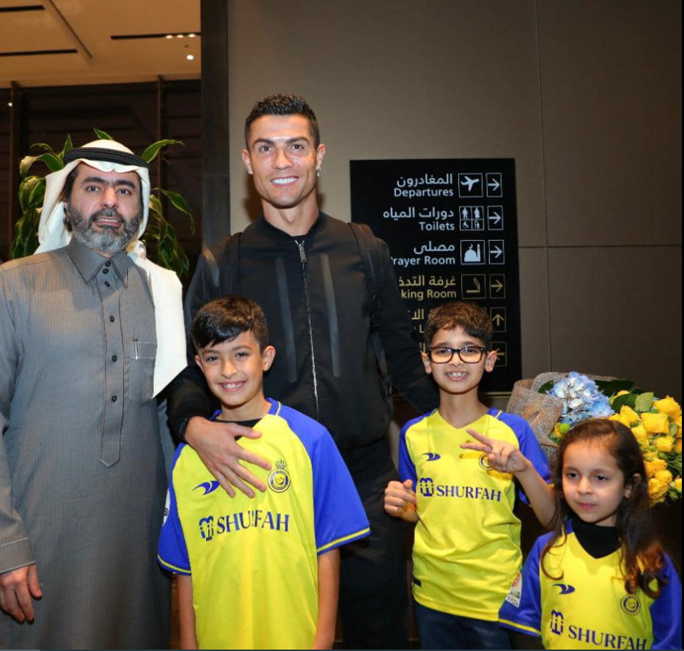 🔷 Uniqlo Management Trainee